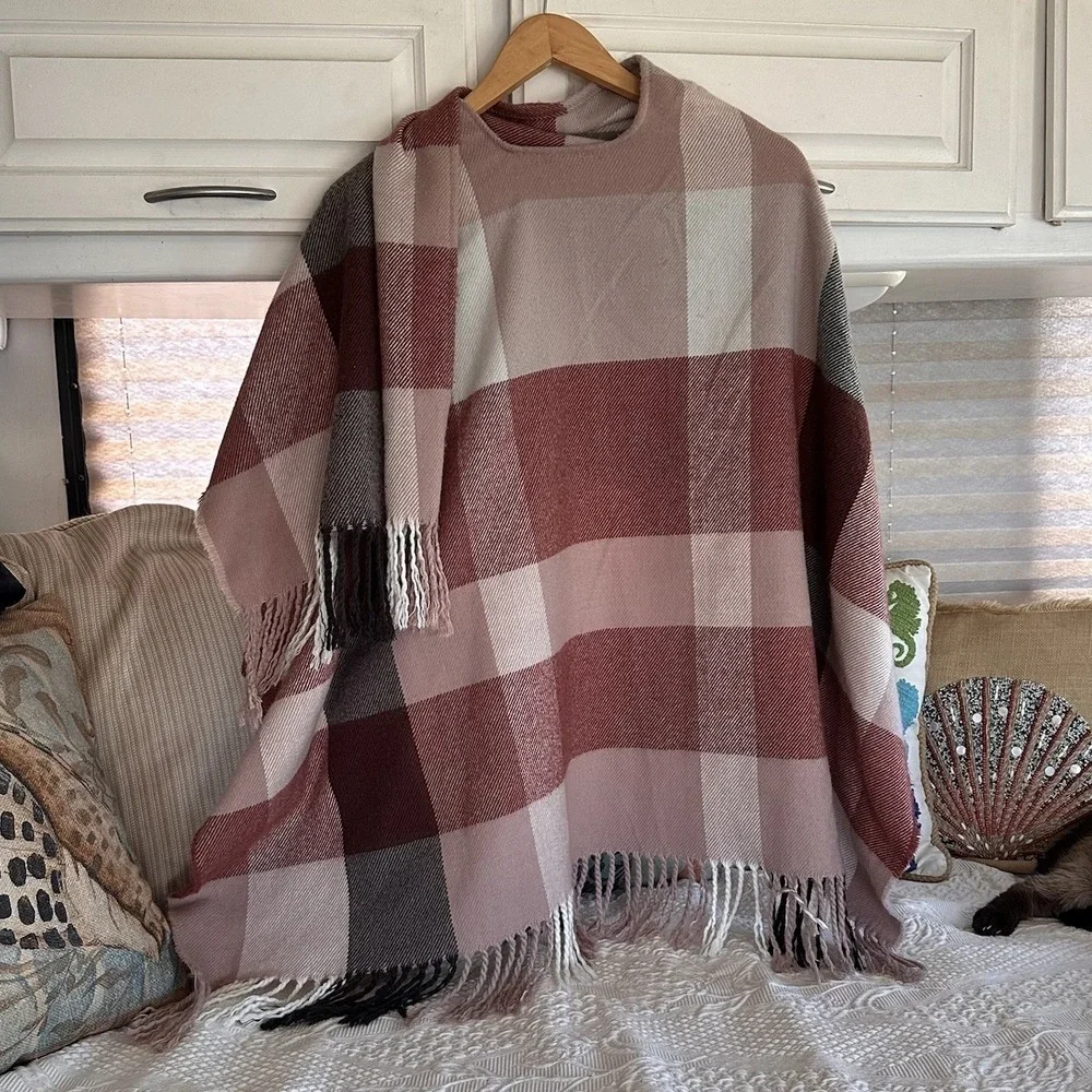 Lauren Conrad‎ Plaid Fringe Wrap Poncho One Size Rust Gray Mauve Pink Southwest